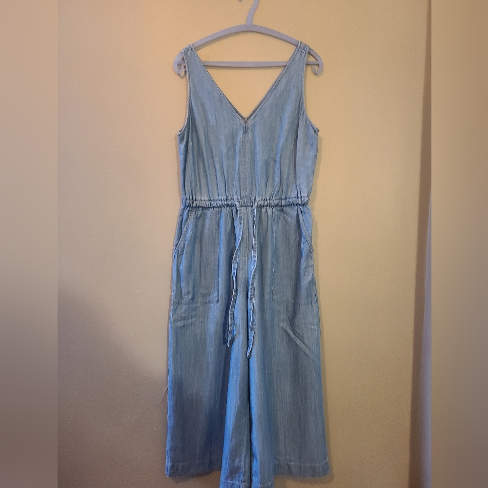 GAP Slouchy wide leg soft denim jumpsuit - Size Medium